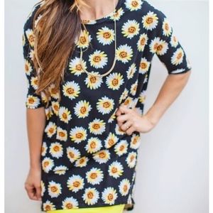 Lularoe Irma daisy pattern sz XS